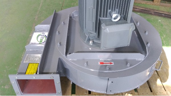 離心通風機和軸流通風機兩者的通風效果對比有何不同？